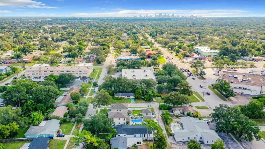5022 10th Avenue N St Petersburg FL 33710