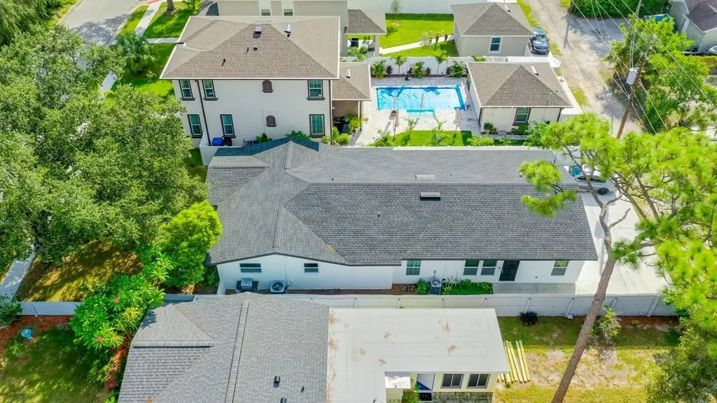 5022 10th Avenue N St Petersburg FL 33710