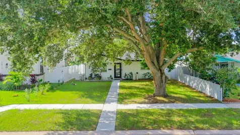 5022 10th Avenue N St Petersburg FL 33710