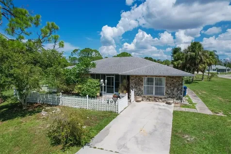207 Pine Glen Court Englewood FL 34223