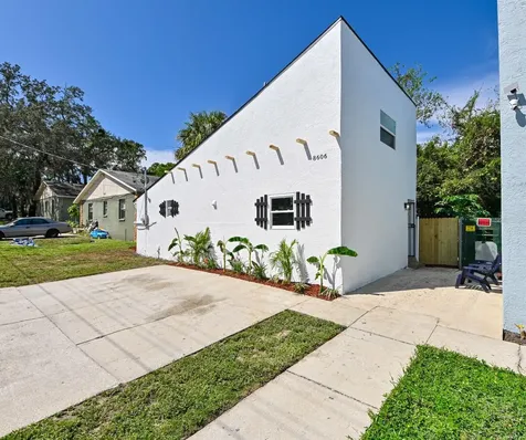 8606 N Semmes Street Tampa FL 33604