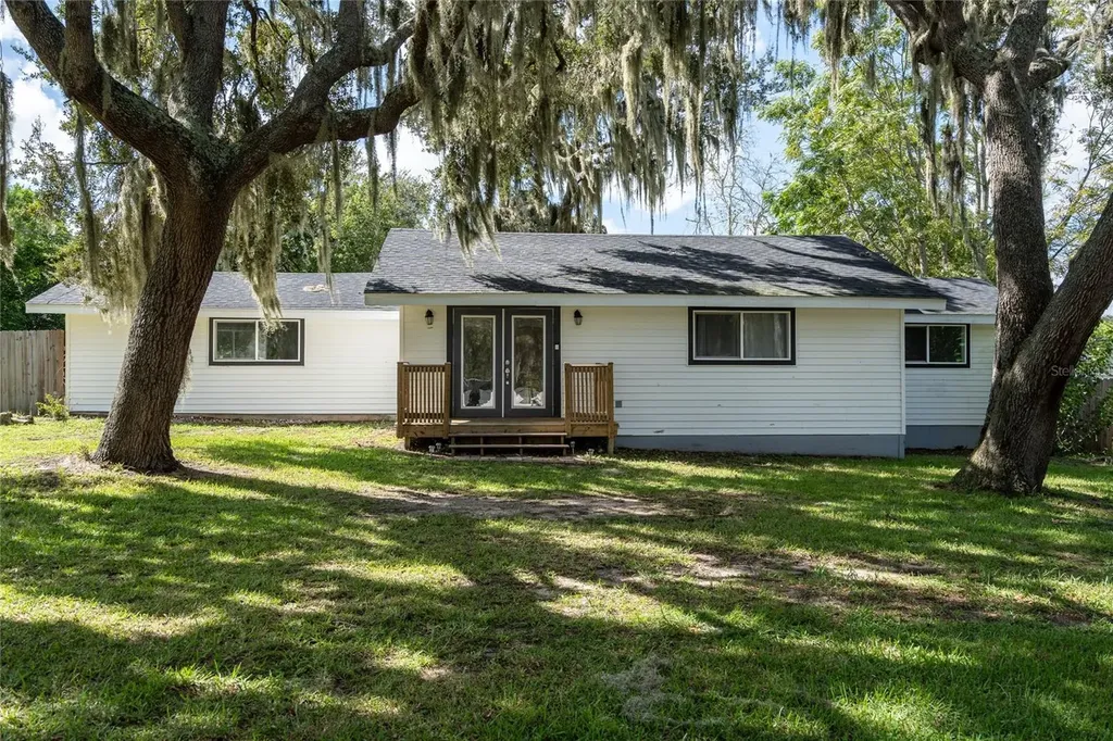 107 Portland Street Eustis FL 32726