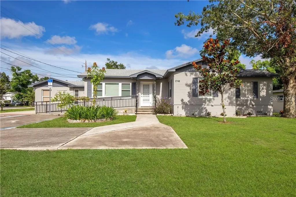 2748 S Fern Creek Avenue Orlando FL 32806