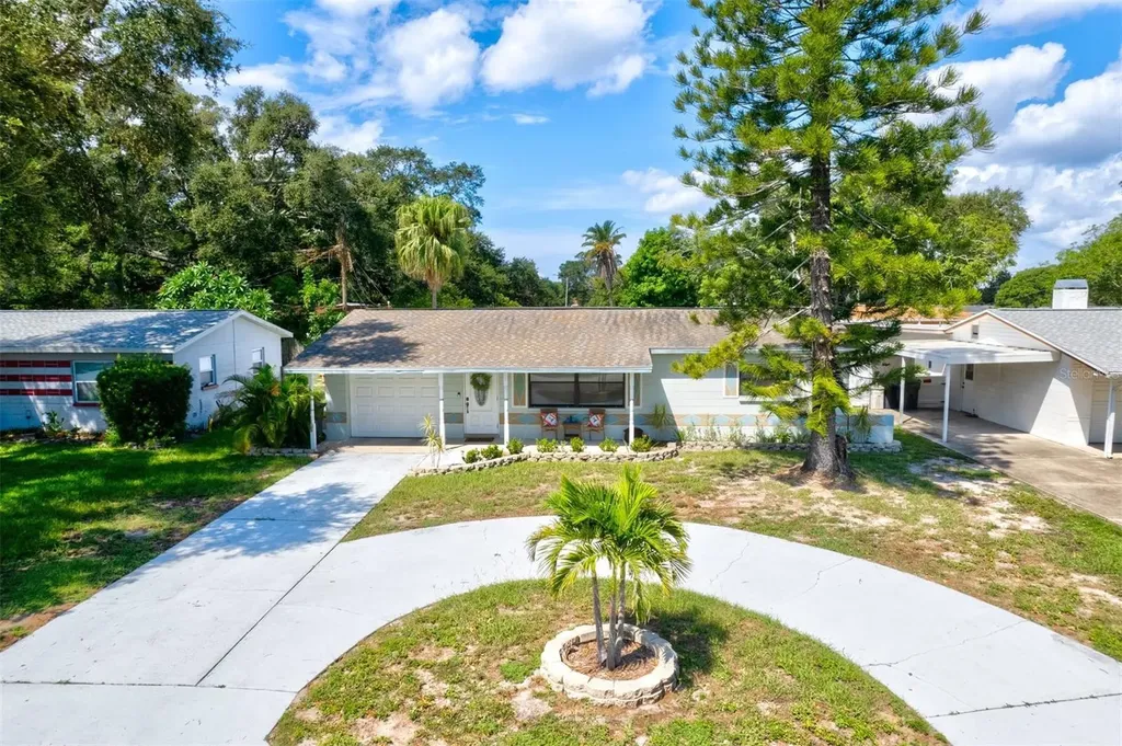 5670 55th Street N St Petersburg FL 33709
