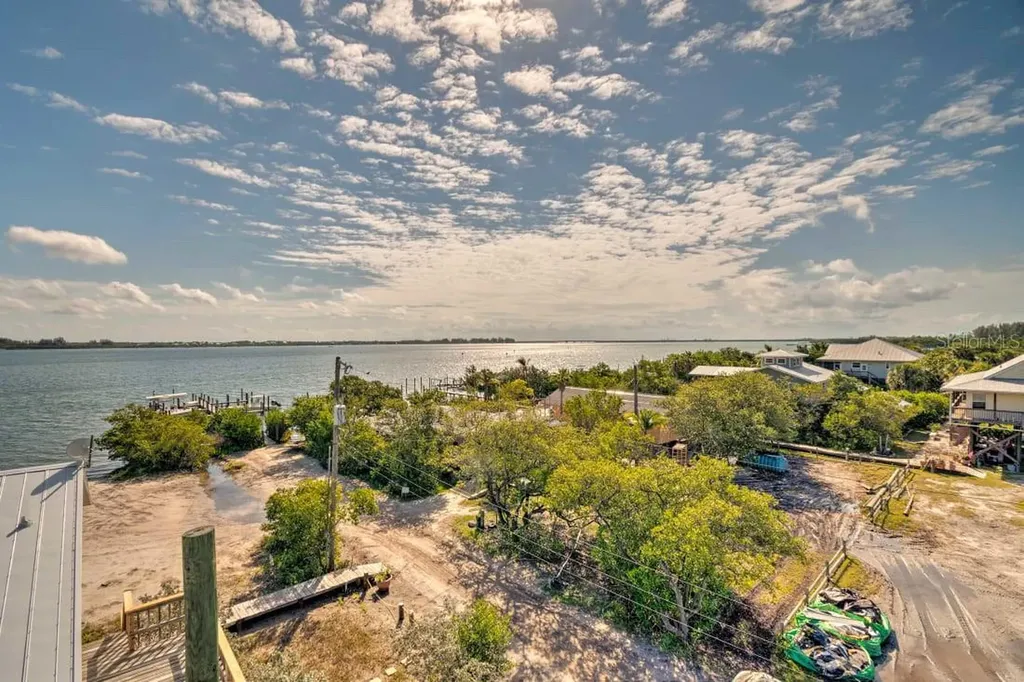 8876 Bay Street Placida FL 33946