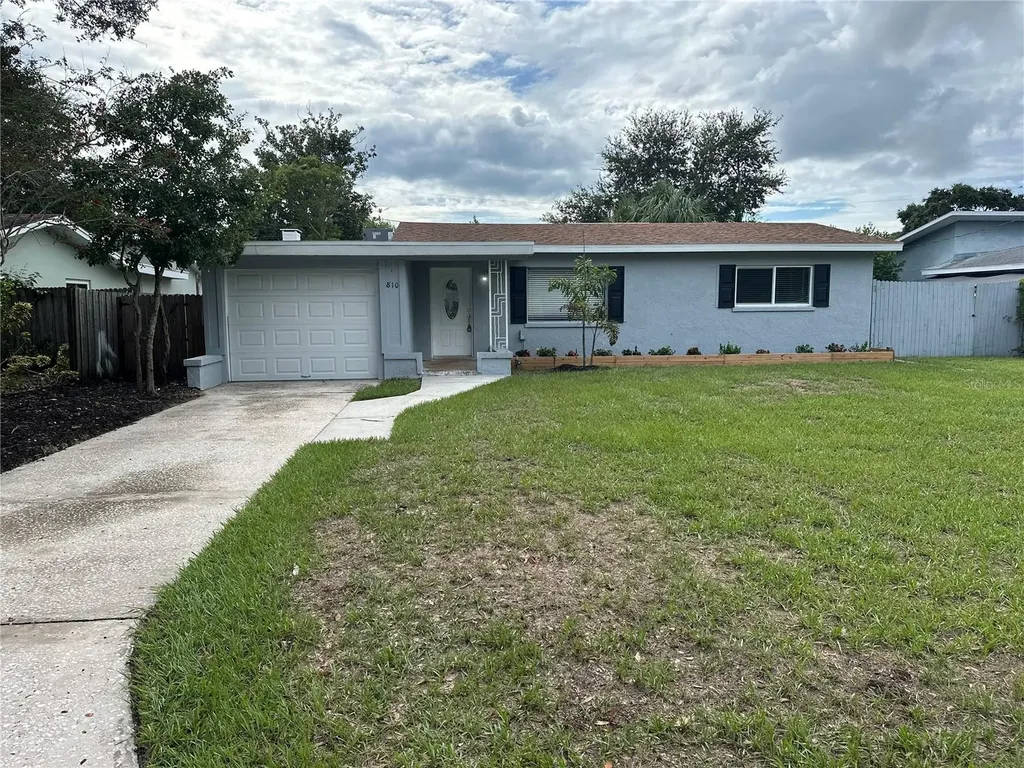 810 Helena Drive Largo FL 33770