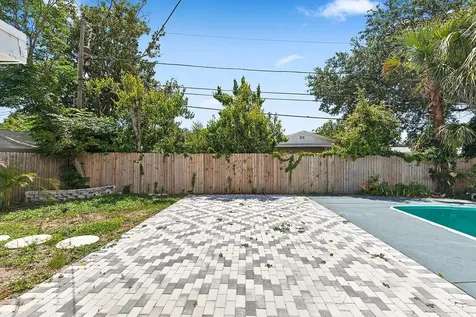810 Helena Drive Largo FL 33770
