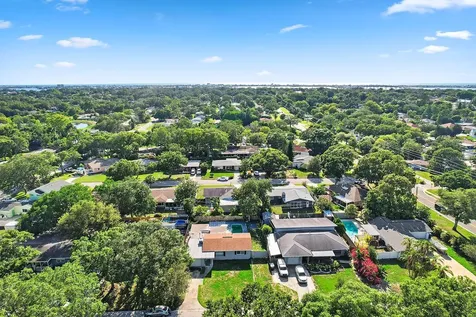 810 Helena Drive Largo FL 33770
