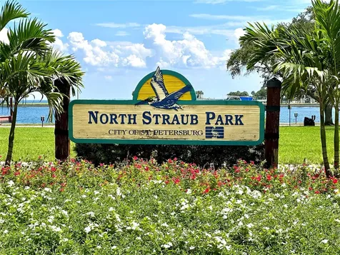 424 Regent Lane N St Petersburg FL 33701