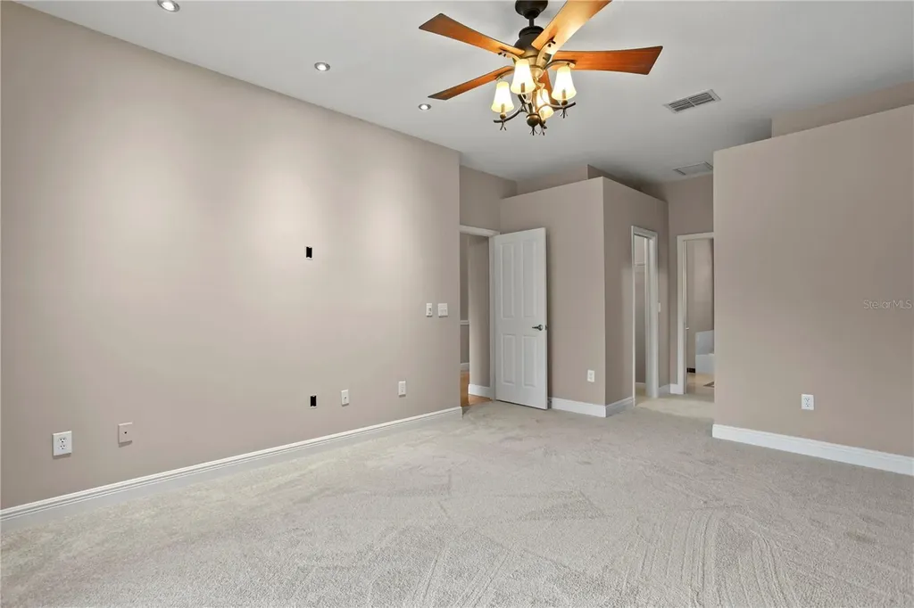 10750 Ayshire Drive Tampa FL 33626