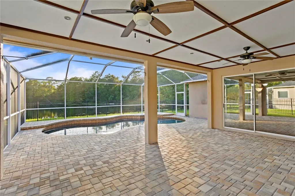 10750 Ayshire Drive Tampa FL 33626