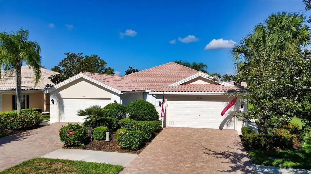 7716 Camminare Drive Sarasota FL 34238