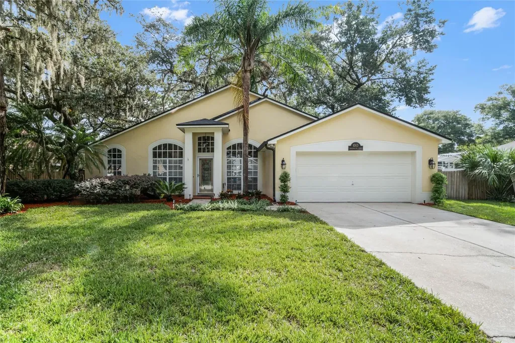 1013 Hanging Vine Point Longwood FL 32750