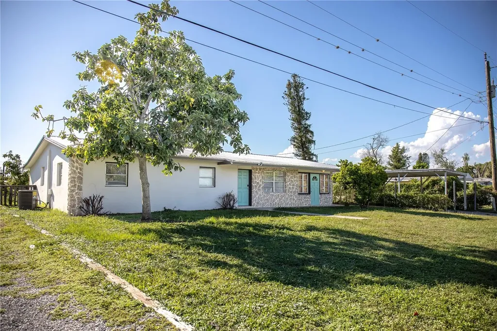 3525 SE 36th Avenue Okeechobee FL 34974