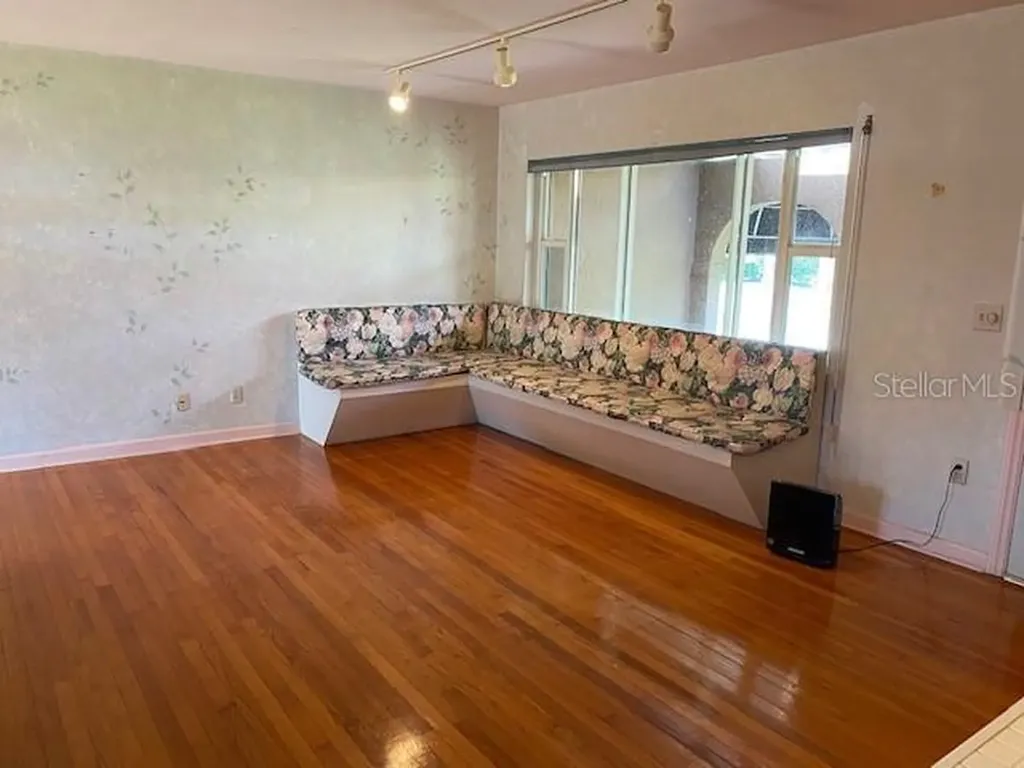 4715 7th Avenue W Bradenton FL 34209