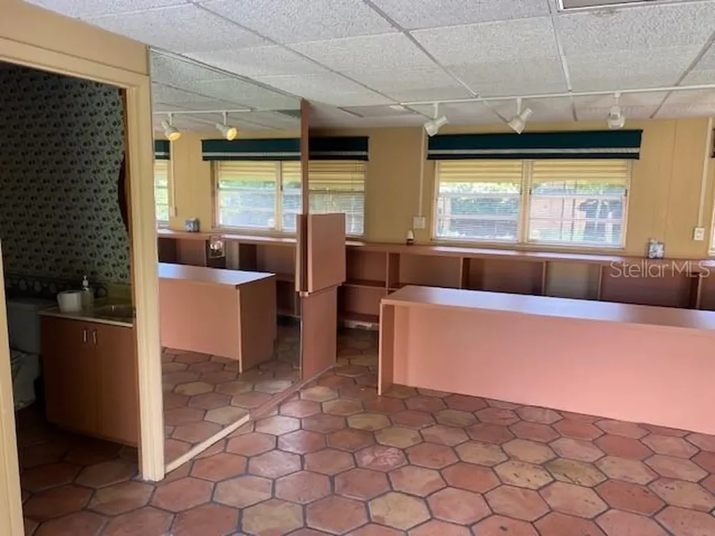 4715 7th Avenue W Bradenton FL 34209