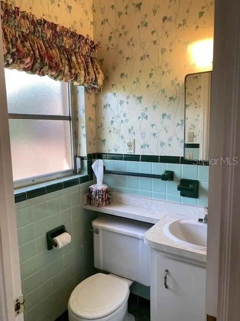 4715 7th Avenue W Bradenton FL 34209