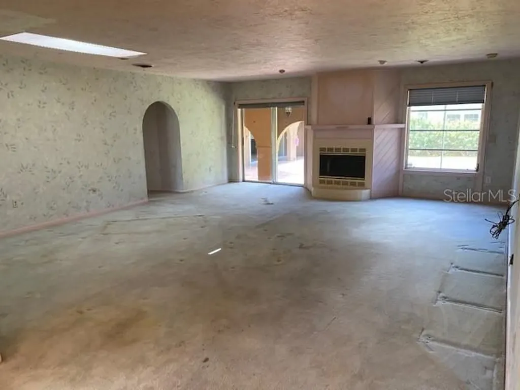 4715 7th Avenue W Bradenton FL 34209