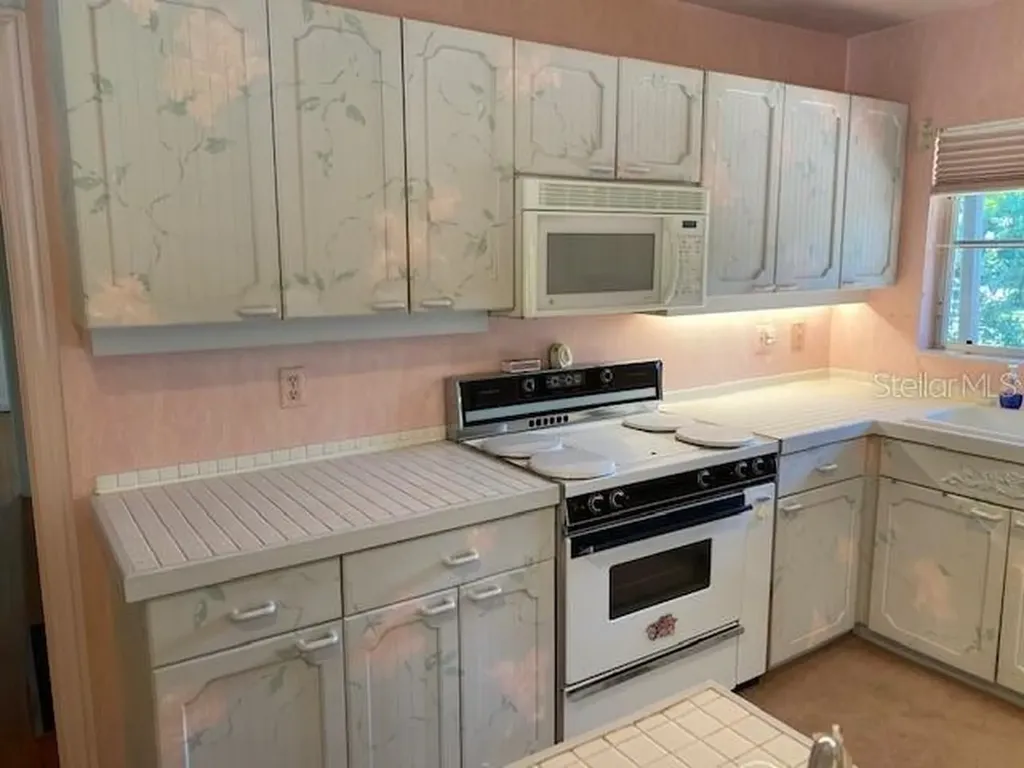 4715 7th Avenue W Bradenton FL 34209