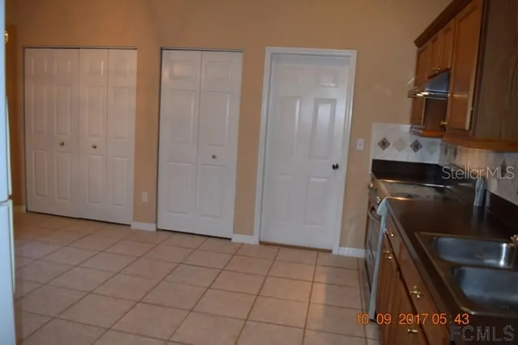 24 Poplar Drive Palm Coast FL 32164
