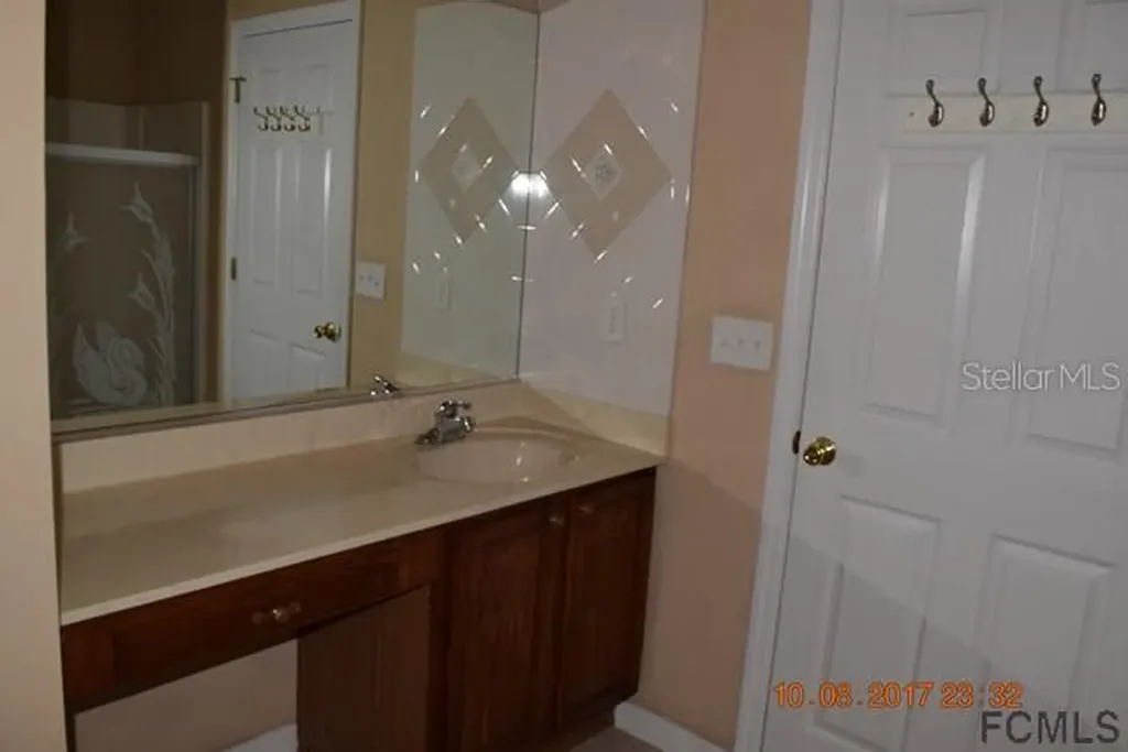 24 Poplar Drive Palm Coast FL 32164