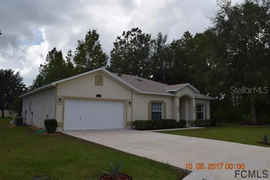 24 Poplar Drive Palm Coast FL 32164