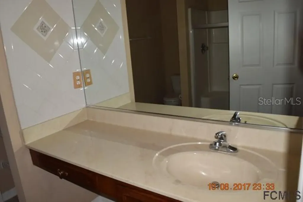 24 Poplar Drive Palm Coast FL 32164