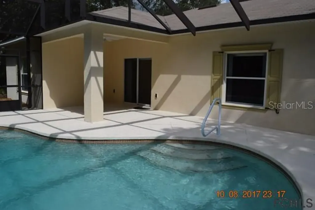 24 Poplar Drive Palm Coast FL 32164