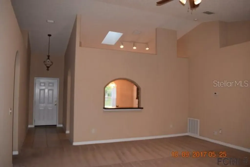 24 Poplar Drive Palm Coast FL 32164