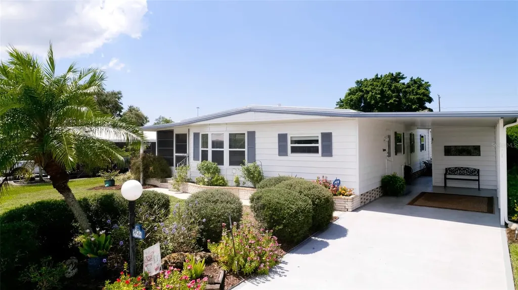 8544 Imperial Circle Palmetto FL 34221