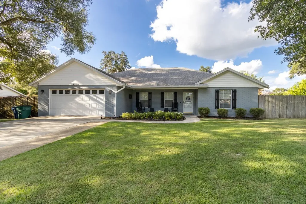 25304 SW 20th Avenue Newberry FL 32669