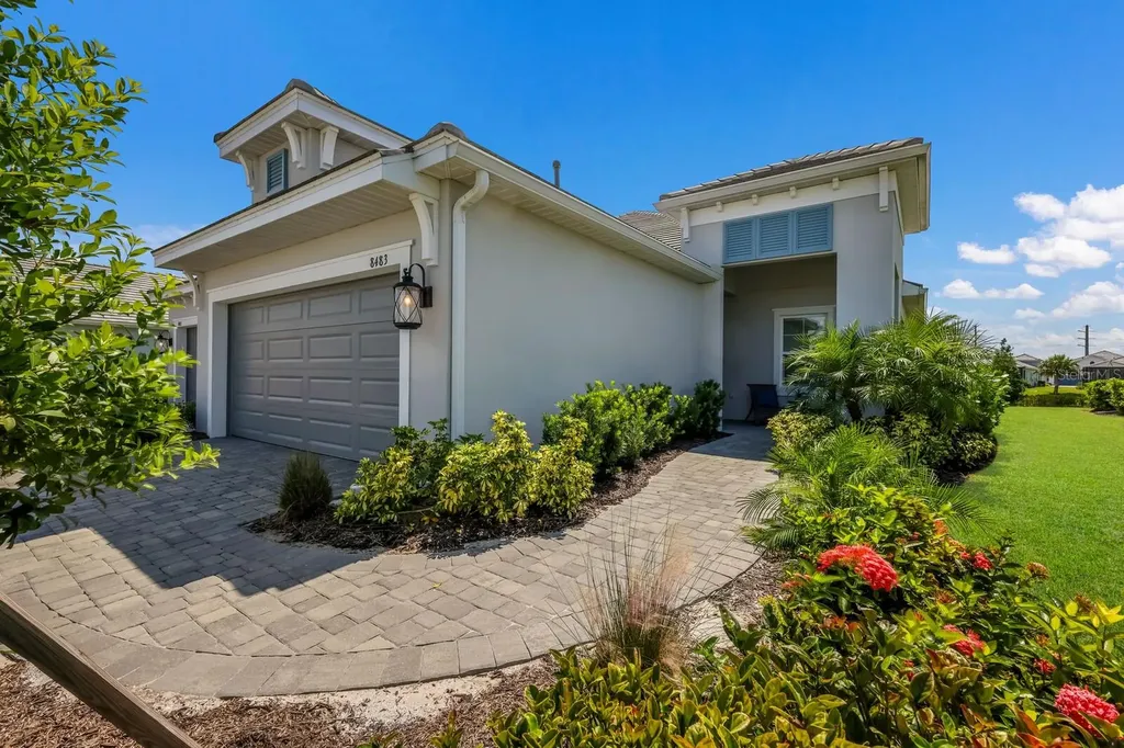 8483 Frangipani Terrace Sarasota FL 34240