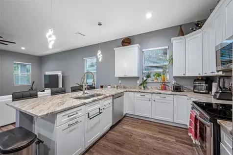 1821 Oak Street Clearwater FL 33760