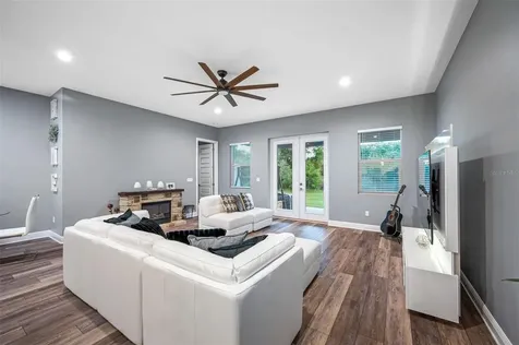 1821 Oak Street Clearwater FL 33760