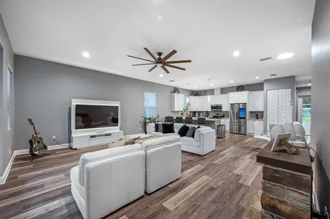 1821 Oak Street Clearwater FL 33760
