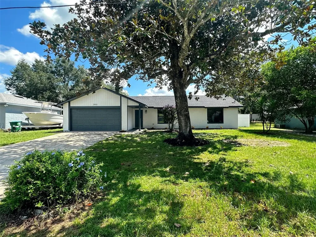 2911 Burlington Avenue Deltona FL 32738