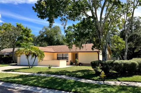 66 Harbor Oaks Circle Safety Harbor FL 34695