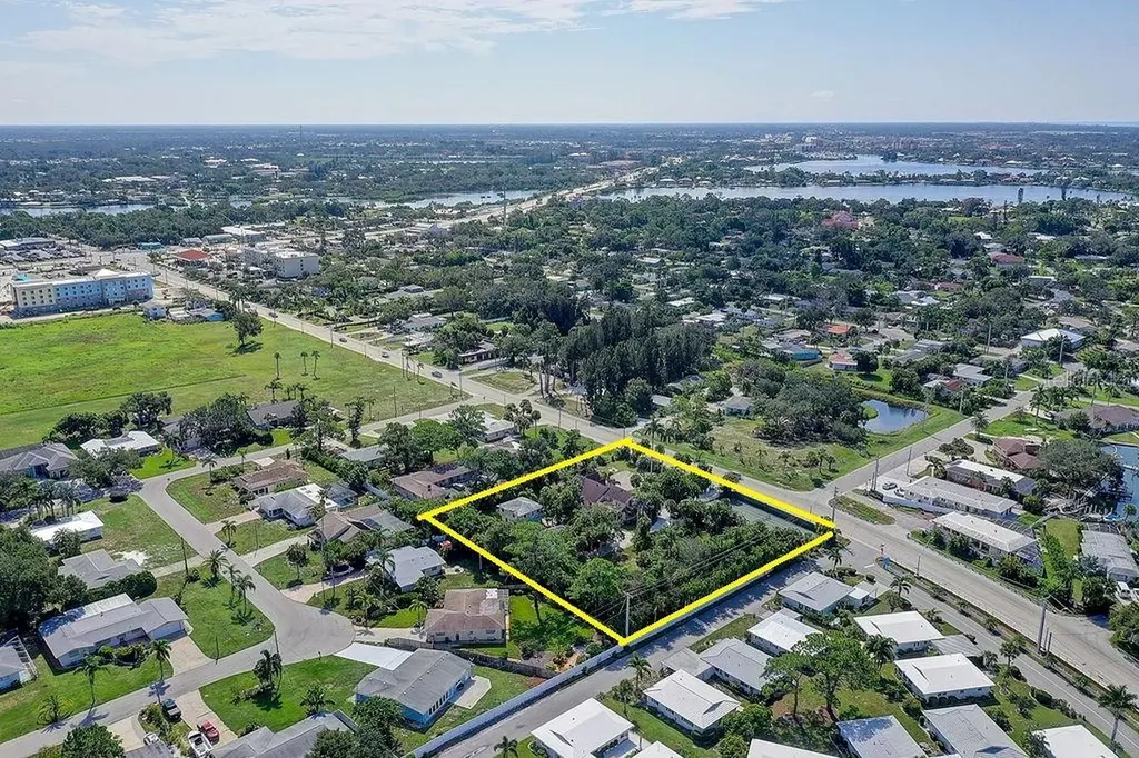 424 Albee Road W Nokomis FL 34275