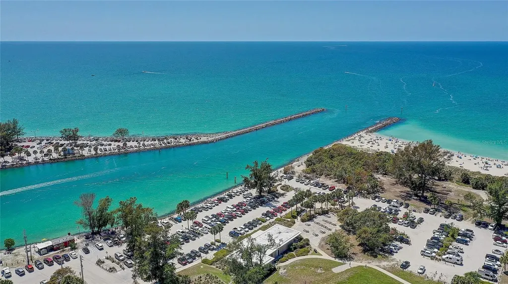 424 Albee Road W Nokomis FL 34275