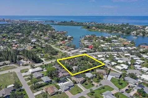 424 Albee Road W Nokomis FL 34275