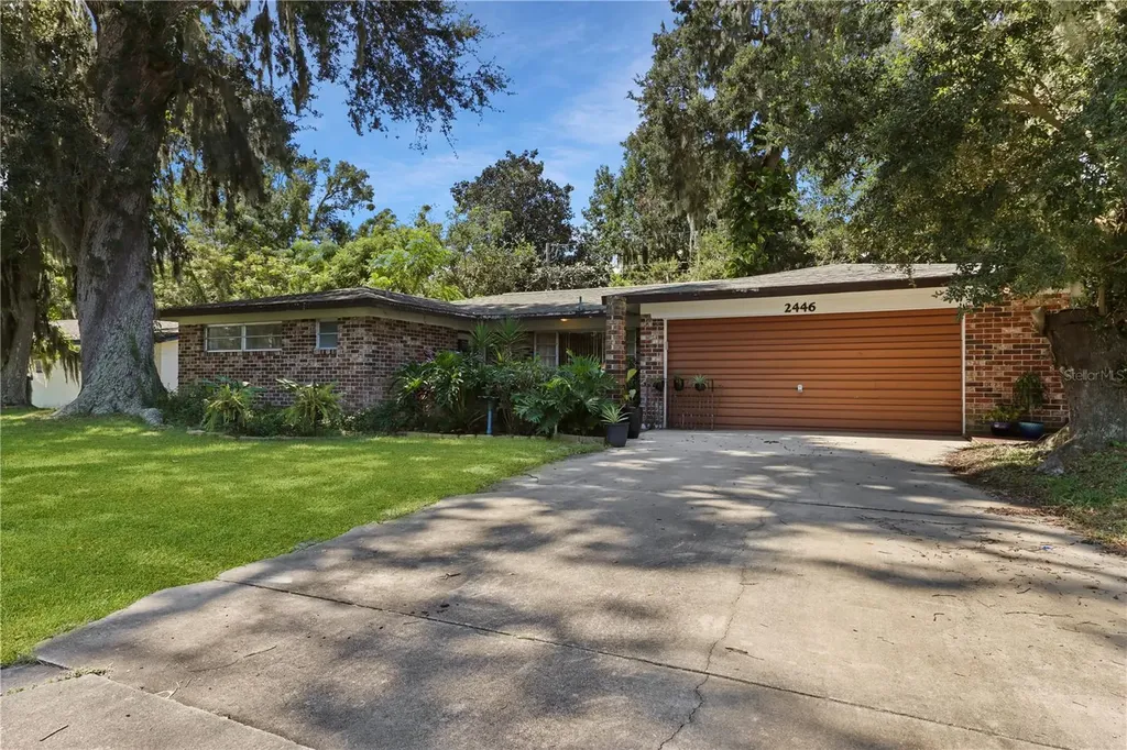 2446 Kenilworth Avenue South Daytona FL 32119