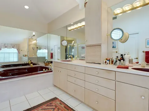 4571 Highland Oaks Circle Sarasota FL 34235