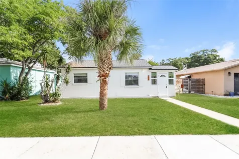 795 43rd Avenue N St Petersburg FL 33703