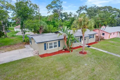2923 38th Street S St Petersburg FL 33711