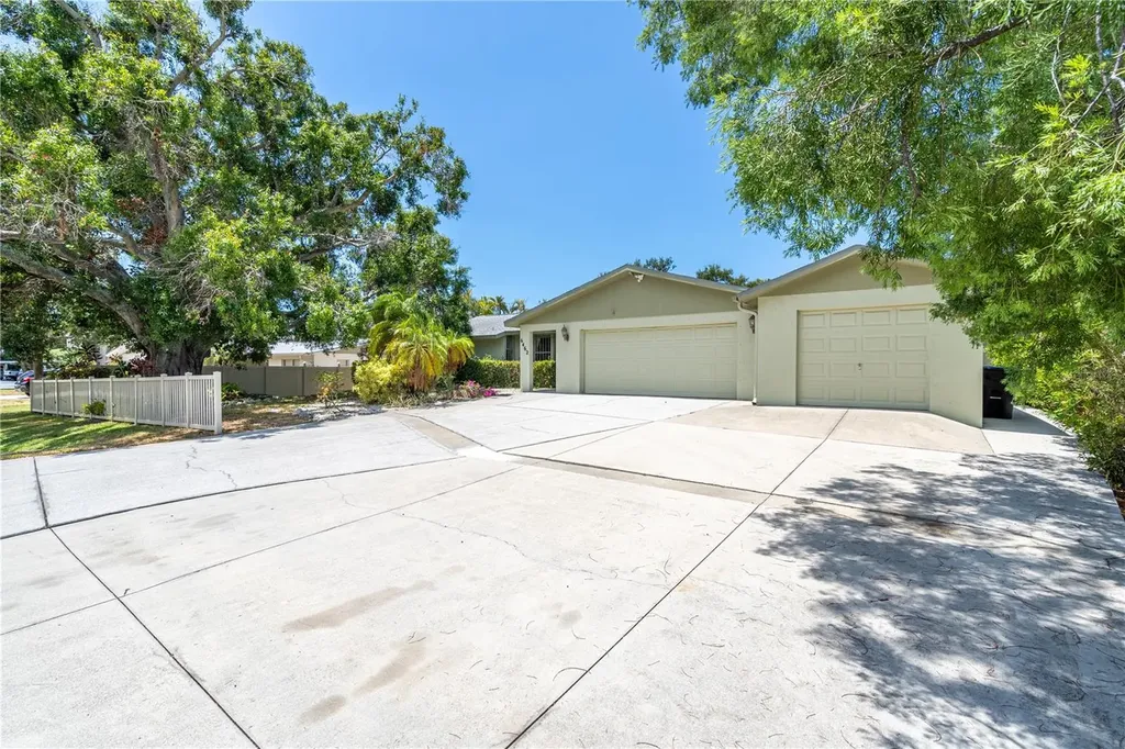 6462 Beechwood Avenue Sarasota FL 34231