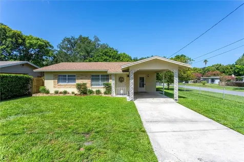 2002 Essex Place Orlando FL 32806