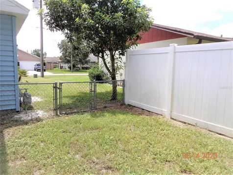 851 Village Lake Drive N Deland FL 32724