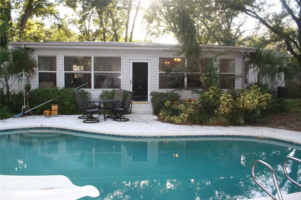 515 Nantucket Drive Temple Terrace FL 33617