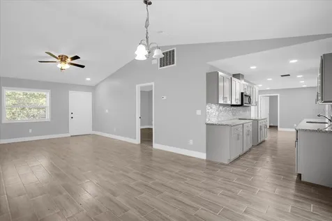 6333 Seabury Way Orlando FL 32818