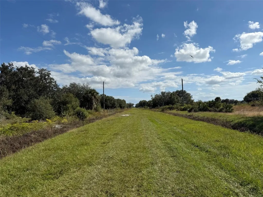 18325 NW 278th Street Okeechobee FL 34972